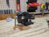 Bench vise